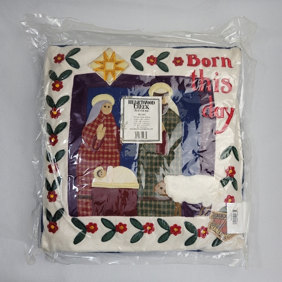 Jim Shore 4003304 Nativity Scene Pillow - Picture 14 of 14